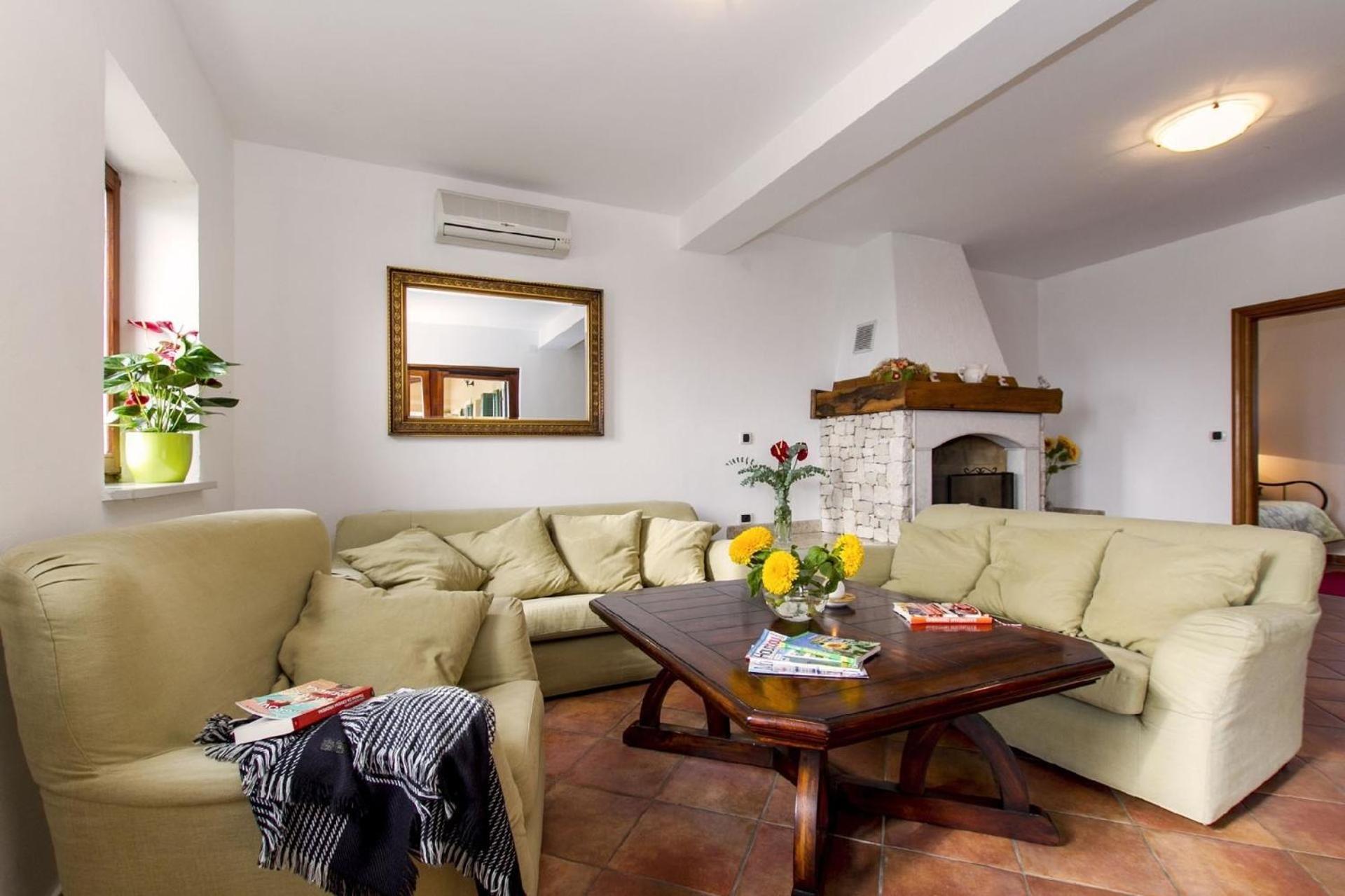 Ferienhaus Mit Privatpool Fuer 8 Personen Ca 220 Qm In Skitaca, Istrien Bucht Von Rasa Exterior foto